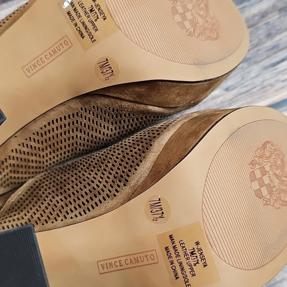 NIB VINCE CAMUTO VV-JENSEYA SEED BROWN PEEP-TOE PERFORATED BOOTIE SANDAL - Picture 9 of 12